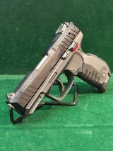 RUGER SR22 .22 LR - Image 1 of 2