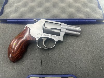 SMITH & WESSON 60 LS LADYSMITH .357 MAG - Image 1 of 2