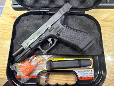 GLOCK 17 GEN 4 9MM LUGER (9x19 PARA) - Image 2 of 3