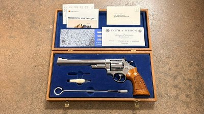 SMITH & WESSON 29-2 .44 MAGNUM - Image 1 of 12