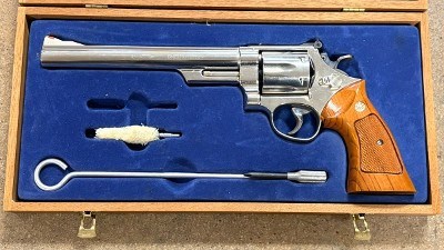 SMITH & WESSON 29-2 .44 MAGNUM - Image 2 of 12