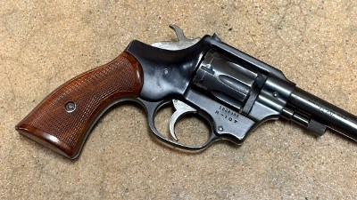 HIGH STANDARD SENTINEL DELUXE R-107 .22 LR - Image 6 of 8