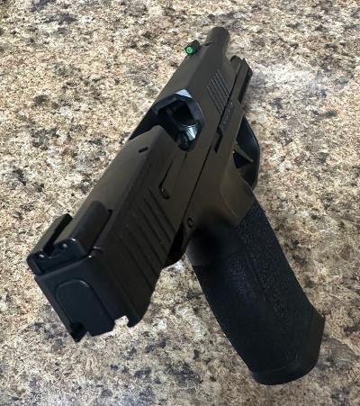 SIG SAUER P365XL 9MM LUGER (9x19 PARA) - Image 4 of 5
