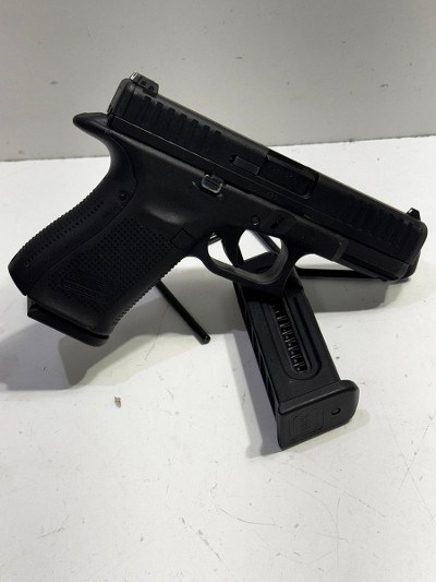 GLOCK 44 22 L.R. - Image 2 of 6