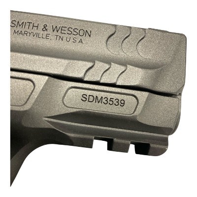 SMITH & WESSON M&P M2.0 BUNDLE 9MM LUGER (9x19 PARA) - Image 10 of 11