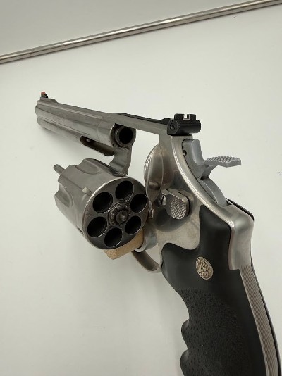 SMITH & WESSON 629-3 .44 MAG/.44 SPL - Image 3 of 8