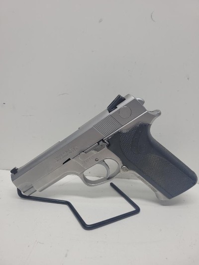SMITH & WESSON 4046 40 Smith & Wesson - Image 2 of 10