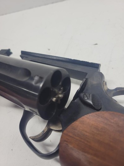 TAURUS CIRCUIT JUDGE .45 LC - Image 9 of 11