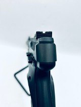 BROWNING BUCK MARK 22 .22 LR - Image 7 of 10