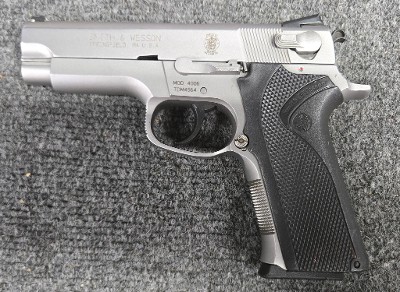 SMITH & WESSON 4006 .40 CALIBER - Image 1 of 5