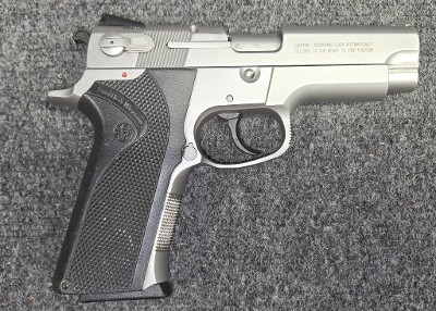 SMITH & WESSON 4006 .40 CALIBER - Image 2 of 5