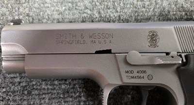 SMITH & WESSON 4006 .40 CALIBER - Image 4 of 5