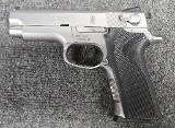 SMITH & WESSON 4006 .40 CALIBER - Image 1 of 5