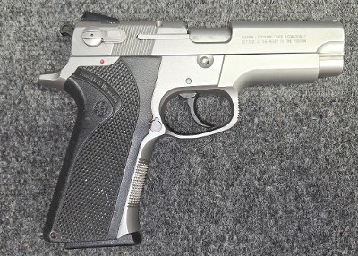 SMITH & WESSON 4006 .40 CALIBER - Image 2 of 5