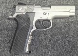 SMITH & WESSON 4006 .40 CALIBER - Image 2 of 5