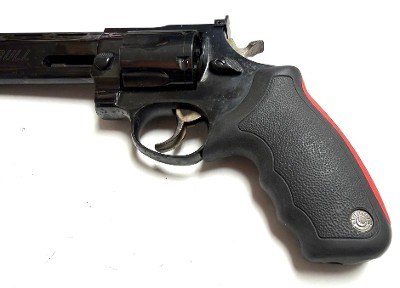 TAURUS RAGING BULL .44 MAGNUM - Image 13 of 13