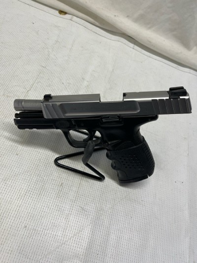 SMITH & WESSON SD40VE 40 Smith & Wesson - Image 3 of 10