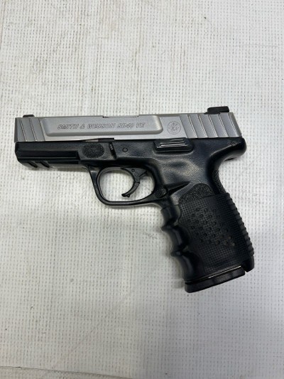 SMITH & WESSON SD40VE 40 Smith & Wesson - Image 1 of 10