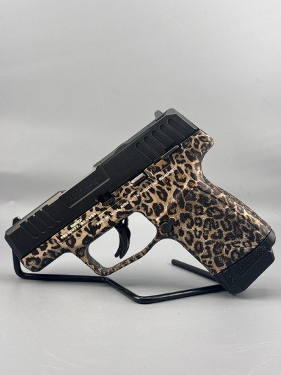 RUGER MAX-9 9MM LUGER (9x19 PARA) - Image 1 of 6