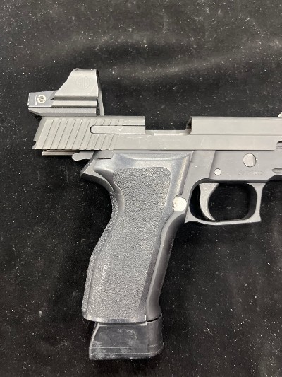 SIG SAUER P226R 9MM LUGER (9x19 PARA) - Image 4 of 11