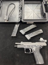 SIG SAUER P226R 9MM LUGER (9x19 PARA) - Image 1 of 11