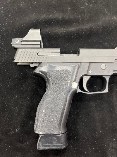 SIG SAUER P226R 9MM LUGER (9x19 PARA) - Image 4 of 11
