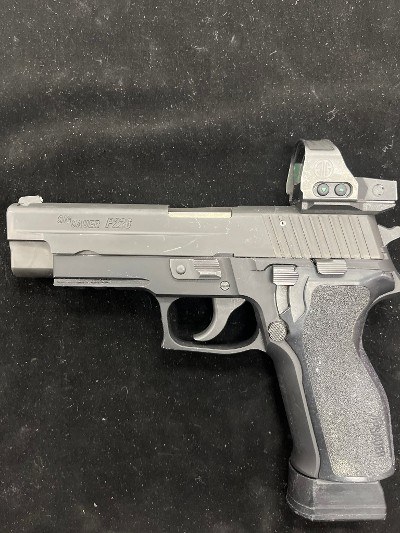 SIG SAUER P226R 9MM LUGER (9x19 PARA) - Image 6 of 11