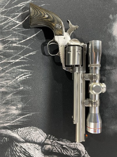 RUGER NEW MODEL SUPER BLACKHAWK .44 MAGNUM - Image 3 of 5
