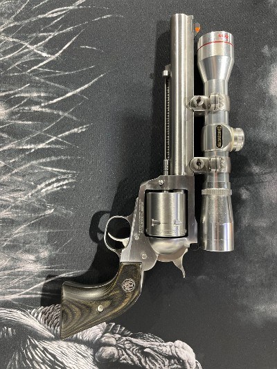 RUGER NEW MODEL SUPER BLACKHAWK .44 MAGNUM - Image 1 of 5