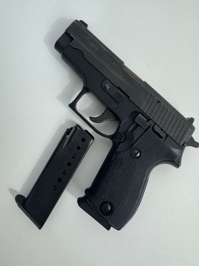 SIG SAUER P225 9MM LUGER (9x19 PARA) - Image 1 of 15