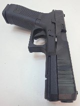 GLOCK 17V 9MM LUGER (9x19 PARA) - Image 4 of 9