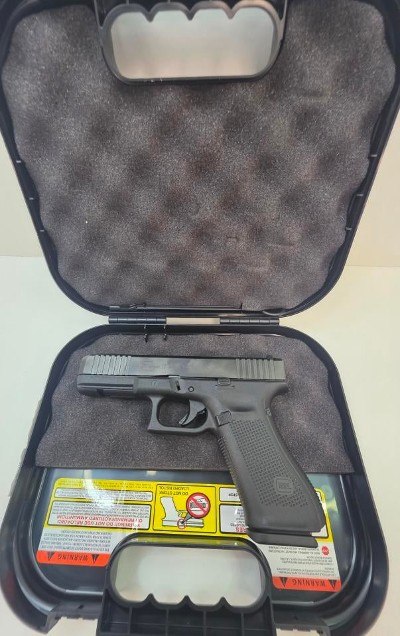 GLOCK 17V 9MM LUGER (9x19 PARA) - Image 2 of 9