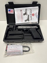 RUGER SR9 9MM LUGER (9x19 PARA) - Image 1 of 12