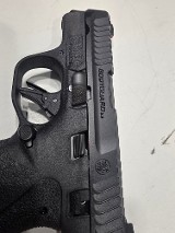 SMITH & WESSON BODYGUARD 2.0 .380 ACP - Image 7 of 12