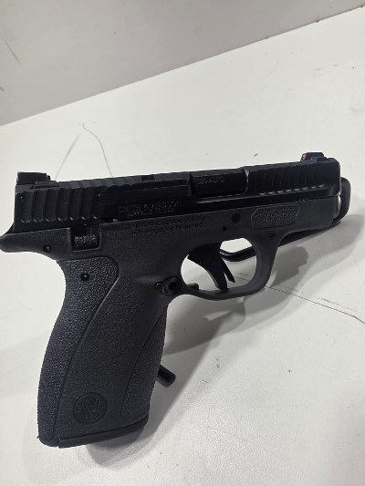 SMITH & WESSON BODYGUARD 2.0 .380 ACP - Image 2 of 12