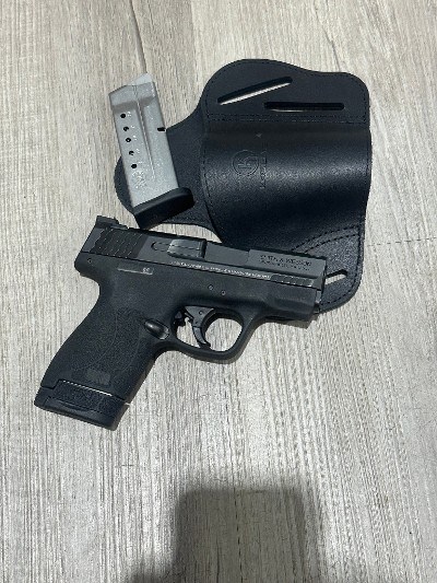 SMITH & WESSON M&P9 SHIELD M2.0 9MM LUGER (9x19 PARA) - Image 1 of 9