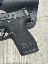 SMITH & WESSON M&P9 SHIELD M2.0 9MM LUGER (9x19 PARA) - Image 5 of 9