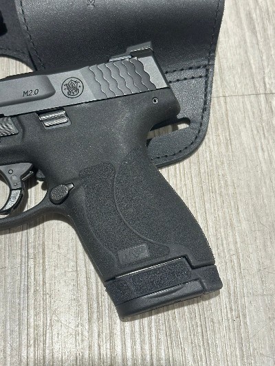 SMITH & WESSON M&P9 SHIELD M2.0 9MM LUGER (9x19 PARA) - Image 5 of 9