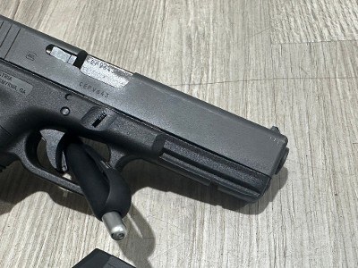 GLOCK G17 GEN3 9MM LUGER (9X19 PARA) - Image 6 of 12