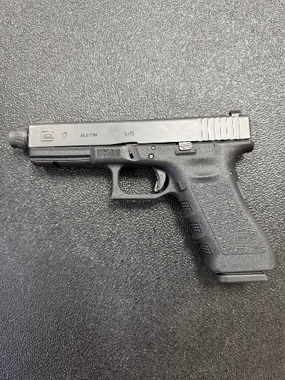 GLOCK Glock 17 Gen 3 9MM LUGER (9x19 PARA) - Image 5 of 7