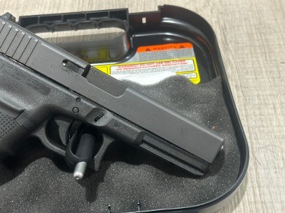 GLOCK G21 .45 ACP - Image 6 of 14