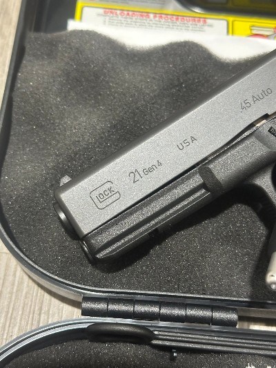 GLOCK G21 .45 ACP - Image 4 of 14