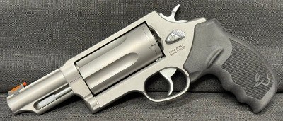 TAURUS THE JUDGE 410 / 45 - Image 1 of 6