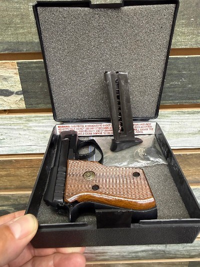 TAURUS PT22 .22 LR - Image 6 of 6
