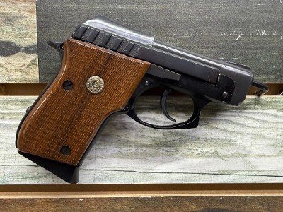 TAURUS PT22 .22 LR - Image 1 of 6