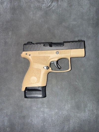 BERETTA APX A1 CARRY 9MM LUGER (9x19 PARA) - Image 1 of 6