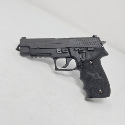 SIG SAUER P226R .40 S&W - Image 1 of 25
