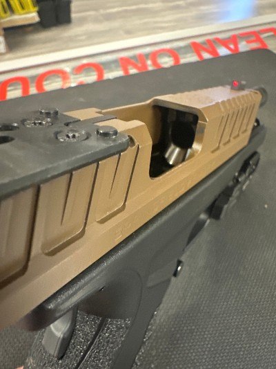 SPRINGFIELD ARMORY XD Mod 3 9MM LUGER (9x19 PARA) - Image 4 of 5