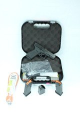 GLOCK 19CV 9MM LUGER (9x19 PARA) - Image 1 of 19