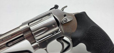 SMITH & WESSON model 60 .357 MAG - Image 4 of 9